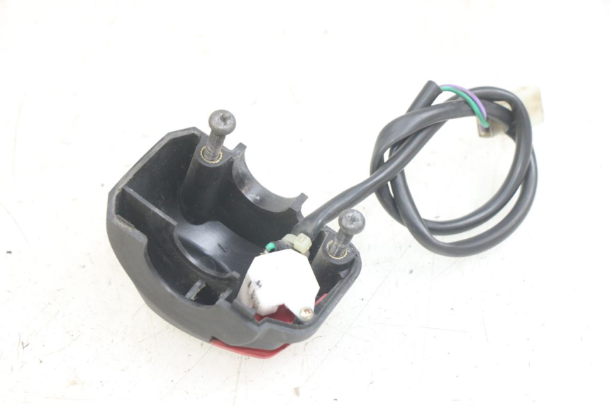 photo de RIGHT HANDLEBAR SWITCH PEUGEOT LUDIX 50 (2005 - 2007) - Zoom on usage condition
