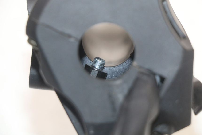 photo de RIGHT SWITCH MASAI SCRAMBLER SPORT 125 (2021 - 2025) - Surface and material condition