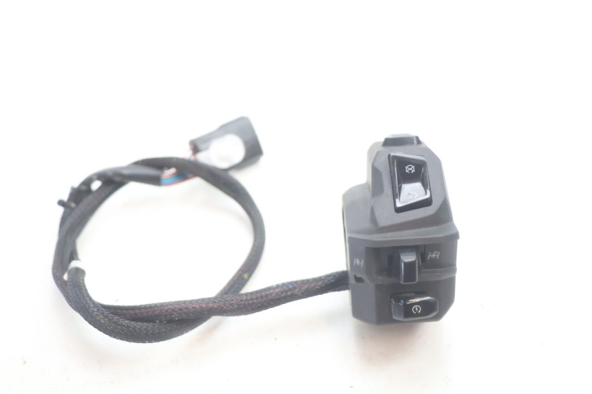 photo de RIGHT SWITCH PIAGGIO MP3 HPE 530 (2022 - 2026) - Main view