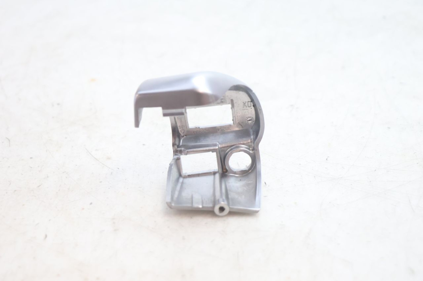 photo de RIGHT SWITCH PIAGGIO MP3 125 (2006 - 2014) - Alternative perspective