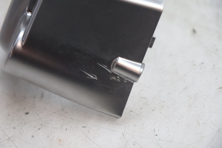 photo de RIGHT SWITCH PIAGGIO MP3 125 (2006 - 2014) - Product overview