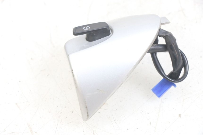 photo de RIGHT HANDLEBAR SWITCH YAMAHA NEOS NEO'S 4T 50 (2008 - 2016) - Alternative perspective