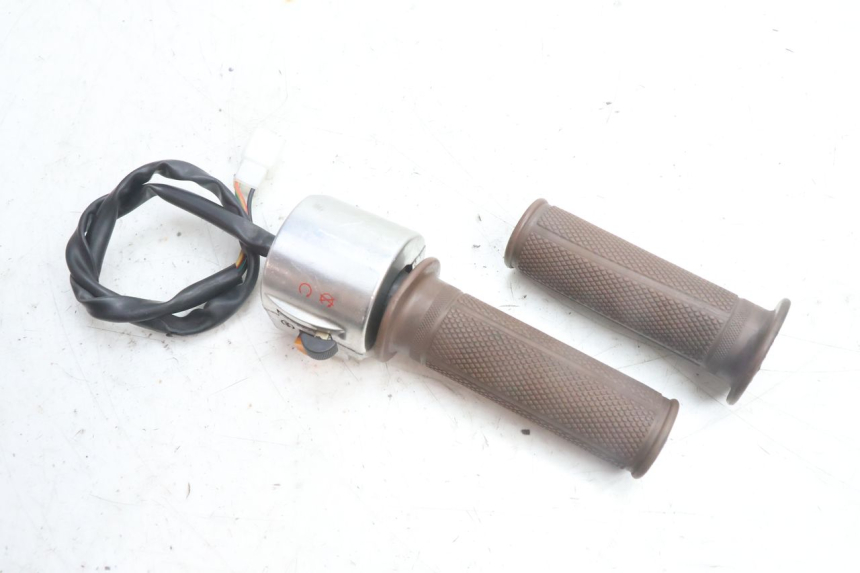 photo de RIGHT SWITCH JM MOTORS OLDIES 4T 50 (2010 - 2020) - Alternative perspective