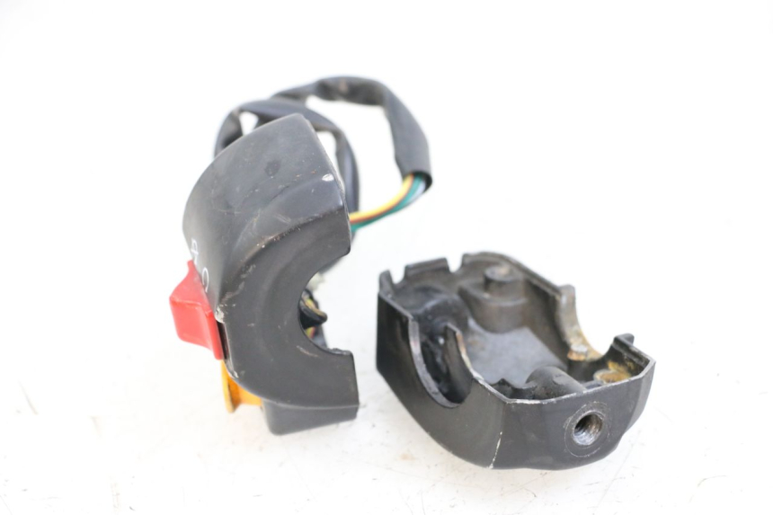 photo de RIGHT HANDLEBAR SWITCH IMF INDUSTRIE PACH 4T 50 (2009 - 2018) - Component detail
