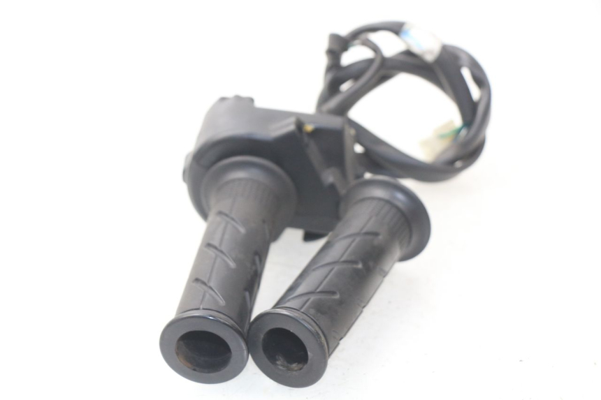 photo de RIGHT HANDLEBAR SWITCH HONDA PCX (JF47) 125 (2012 - 2013) - Component detail