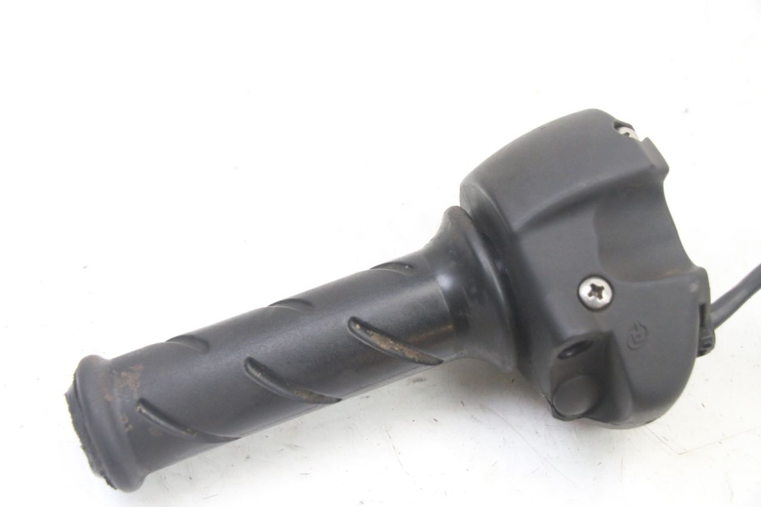 photo de RIGHT HANDLEBAR SWITCH PEUGEOT CITYSTAR 2T 50 (2018 - 2021) - Technical close-up