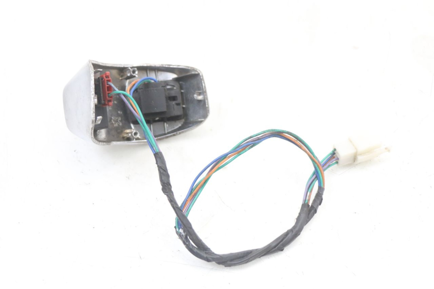 photo de RIGHT SWITCH PEUGEOT DJANGO 125 (2014 - 2017) - Alternative perspective