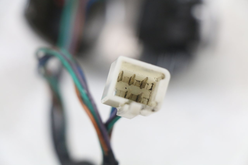 photo de RIGHT SWITCH PEUGEOT DJANGO 125 (2014 - 2017) - Technical close-up