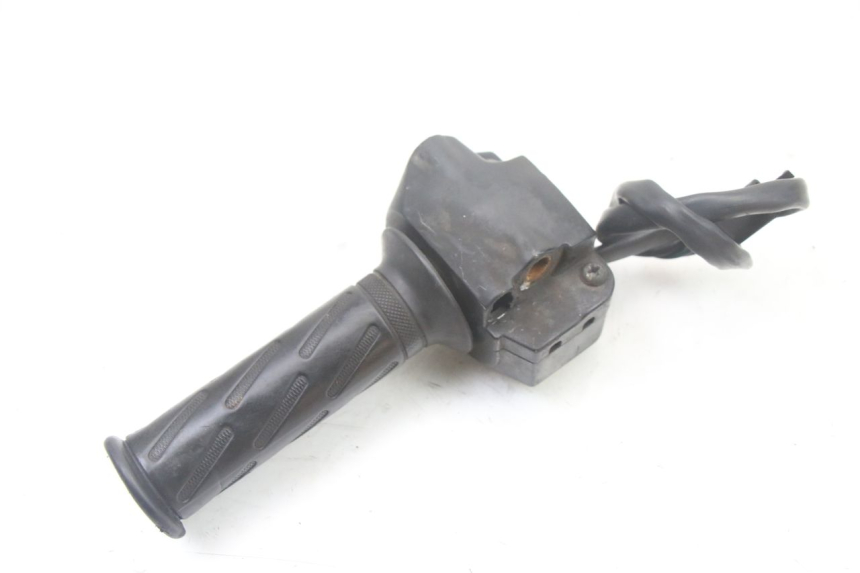 photo de RIGHT HANDLEBAR SWITCH PEUGEOT KISBEE 2T 50 (2010 - 2017) - Alternative perspective