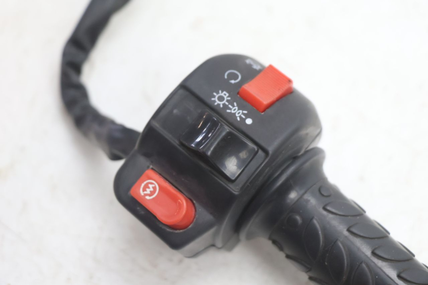 photo de RIGHT SWITCH RAZZO QTR 50 (2011 - 2018) - Component detail