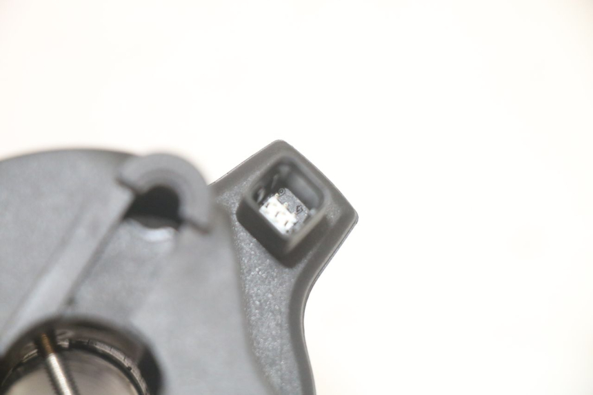 photo de RIGHT SWITCH BMW R GS 1250 (2021 - 2024) - Surface and material condition