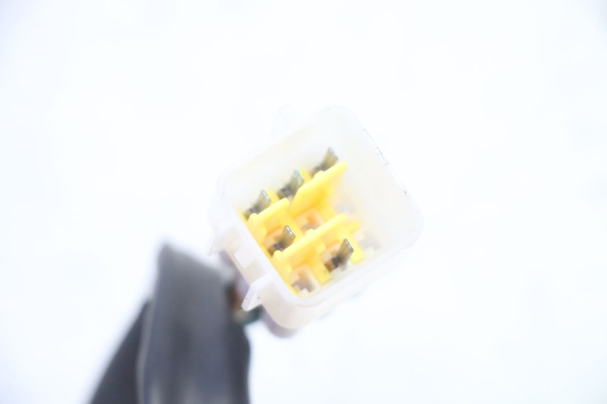 photo de RIGHT SWITCH MAG POWER R-STREET 50 (2016 - 2025) - Checked used part