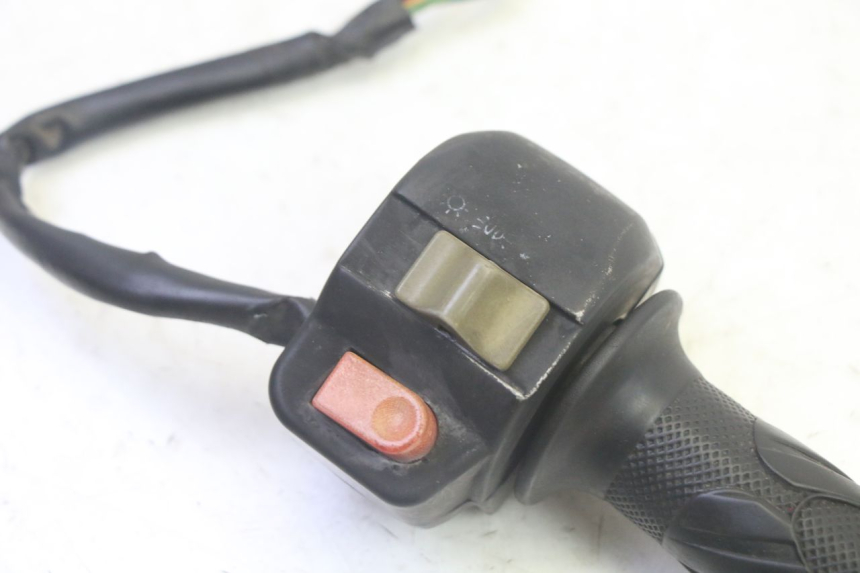 photo de RIGHT HANDLEBAR SWITCH RIDE RACE 2T 50 (2012 - 2017) - Component detail