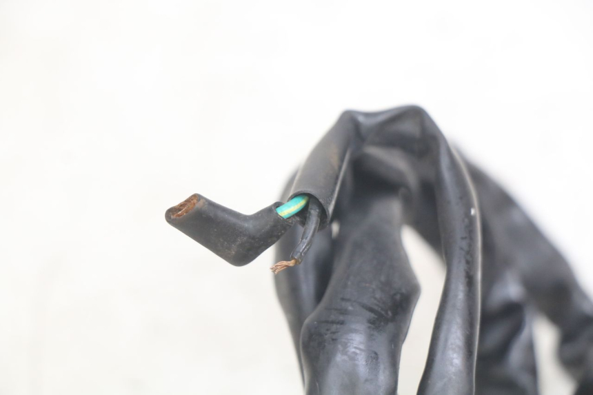 photo de RIGHT HANDLEBAR SWITCH YAMASAKI ROADSTER 50 (2013 - 2018) - Zoom on usage condition