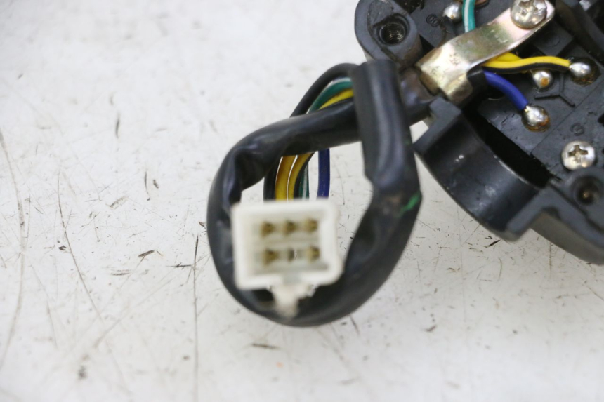 photo de RIGHT SWITCH PGO RODOSHOW 2T 50 (2003 - 2007) - Technical close-up