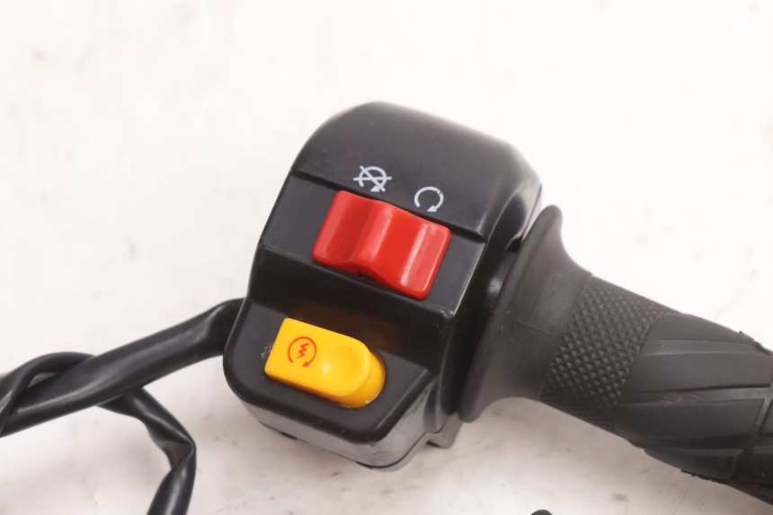 photo de RIGHT SWITCH TNT MOTOR ROMA 10' 4T 50 (2007 - 2018) - Component detail