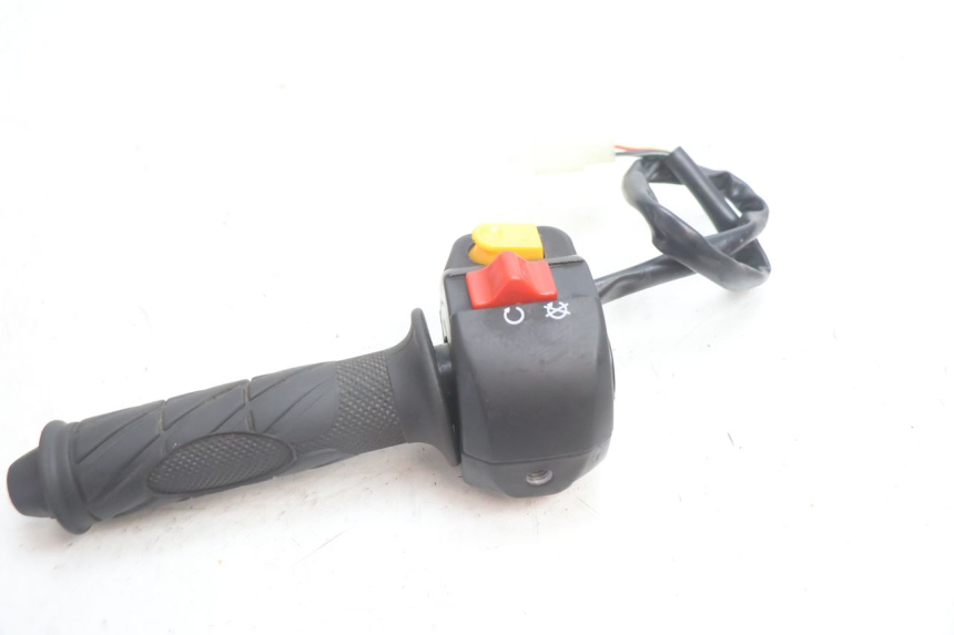 photo de RIGHT SWITCH TNT MOTOR ROMA 12' 2T 50 (2007 - 2018) - Zoom on usage condition