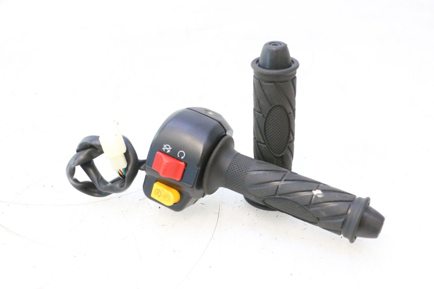 photo de RIGHT SWITCH TNT MOTOR ROMA 12' 2T 50 (2007 - 2018) - Main view