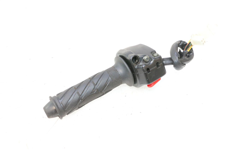 photo de RIGHT HANDLEBAR SWITCH KEEWAY RY6 2T 50 (2011 - 2019) - Product overview