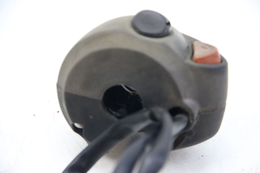 photo de RIGHT HANDLEBAR SWITCH PEUGEOT SATELIS COMPRESSOR K15 125 (2006 - 2009) - Alternative perspective