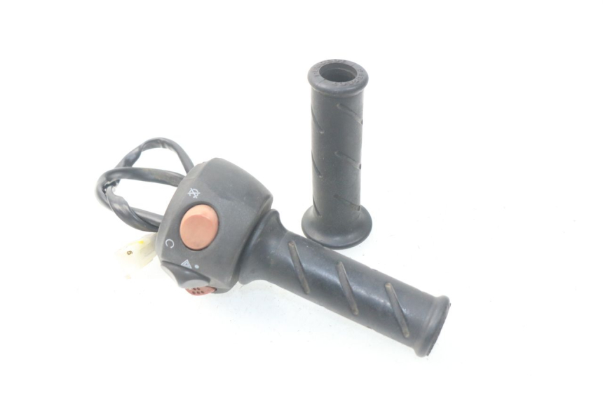 photo de RIGHT SWITCH PEUGEOT SATELIS 300 (2012 - 2015) - Main view