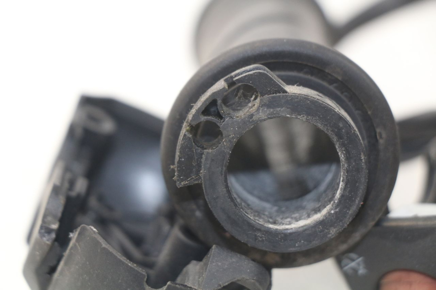 photo de RIGHT SWITCH PEUGEOT SATELIS 300 (2012 - 2015) - Component detail