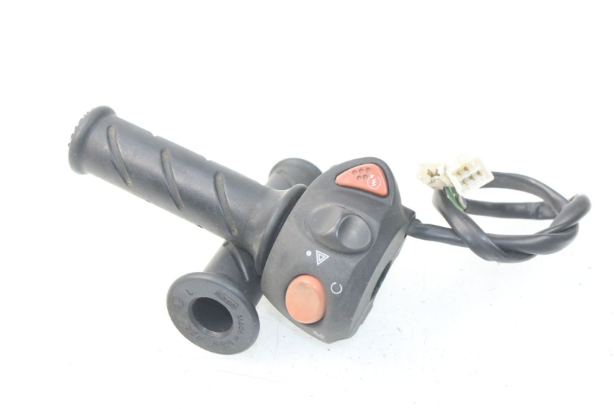 photo de RIGHT SWITCH PEUGEOT SATELIS 300 (2012 - 2015) - Product overview