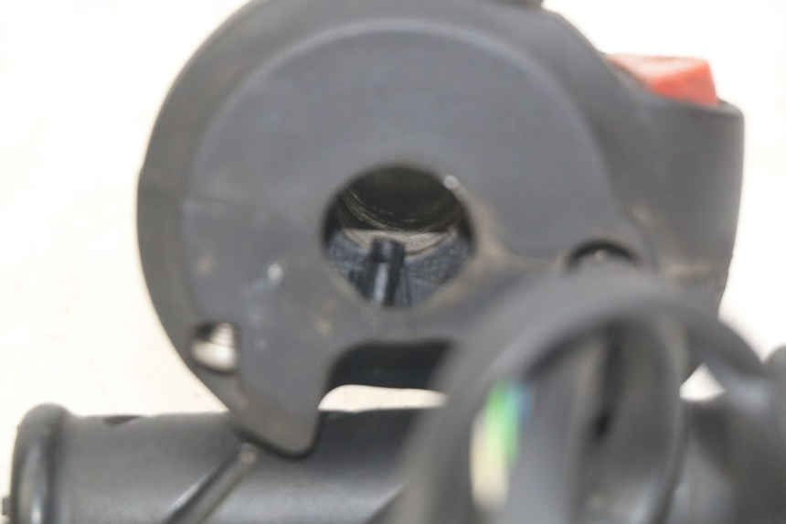 photo de RIGHT HANDLEBAR SWITCH PEUGEOT SATELIS 125 (2010 - 2012) - Component detail