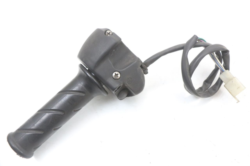 photo de RIGHT HANDLEBAR SWITCH PEUGEOT SATELIS 125 (2010 - 2012) - Alternative perspective