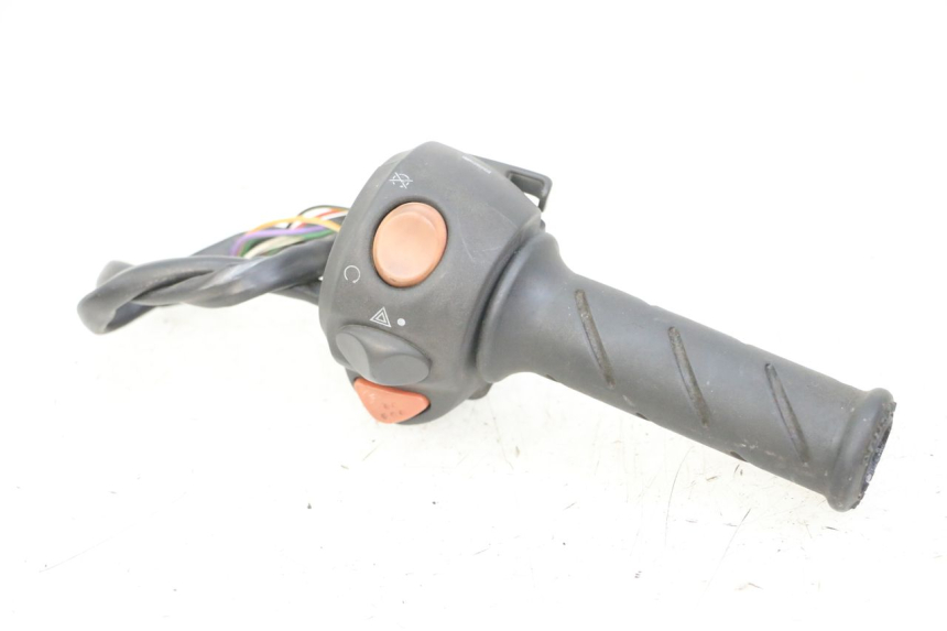 photo de RIGHT SWITCH PEUGEOT SATELIS 125 (2013 - 2018) - Main view