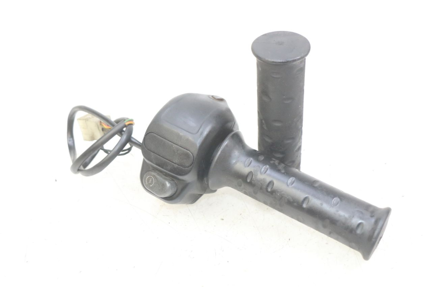 photo de RIGHT HANDLEBAR SWITCH APRILIA SCARABEO 100 (2003 - 2012) - Main view