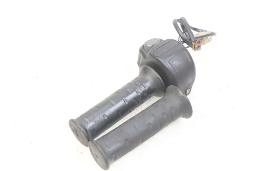 photo de RIGHT HANDLEBAR SWITCH APRILIA SCARABEO 100 (2003 - 2012) - Fixing points details