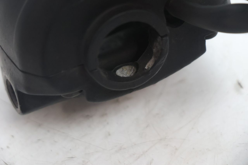 photo de RIGHT SWITCH PEUGEOT SPEEDFIGHT 2 AC 50 (2000 - 2009) - Technical close-up