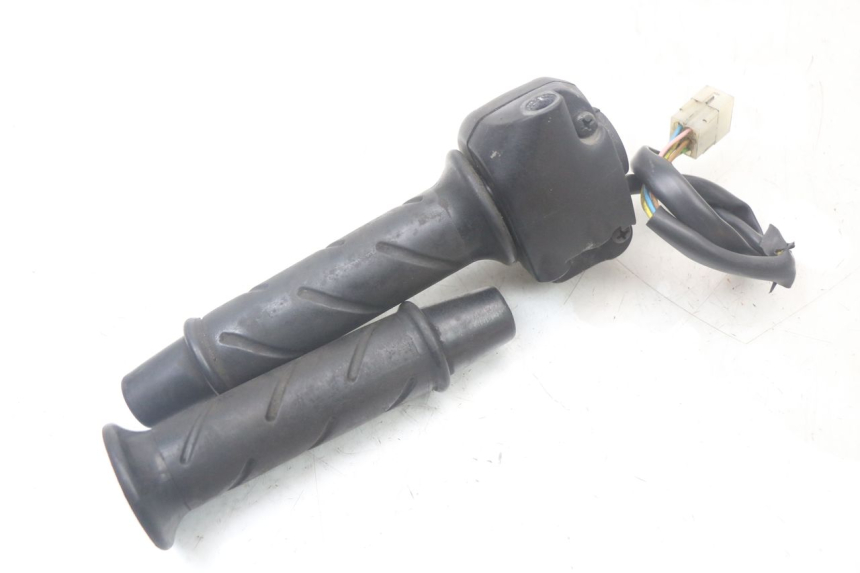 photo de RIGHT HANDLEBAR SWITCH PEUGEOT SPEEDFIGHT 100 (1997 - 2007) - Product overview