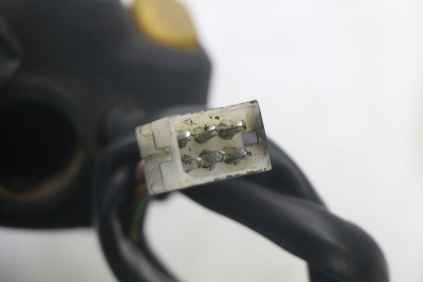 photo de RIGHT HANDLEBAR SWITCH PEUGEOT SPEEDFIGHT 100 (1997 - 2007) - Markings and original references