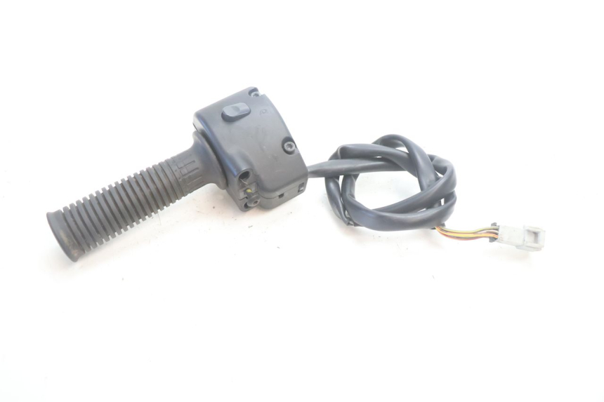 photo de RIGHT SWITCH CAN-AM SPYDER RS 1000 (2008 - 2012) - Product overview