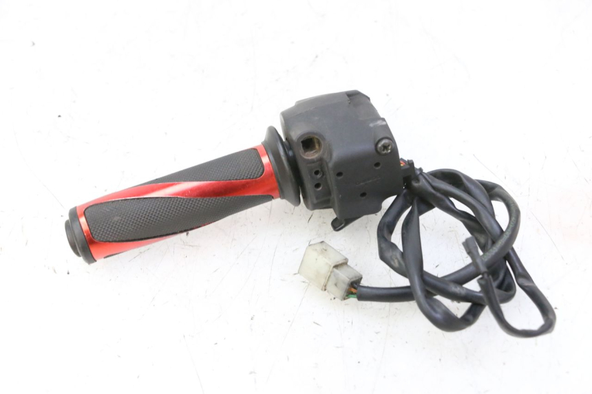 photo de RIGHT SWITCH APRILIA SR R 2T LC 50 (2018 - 2021) - Product overview