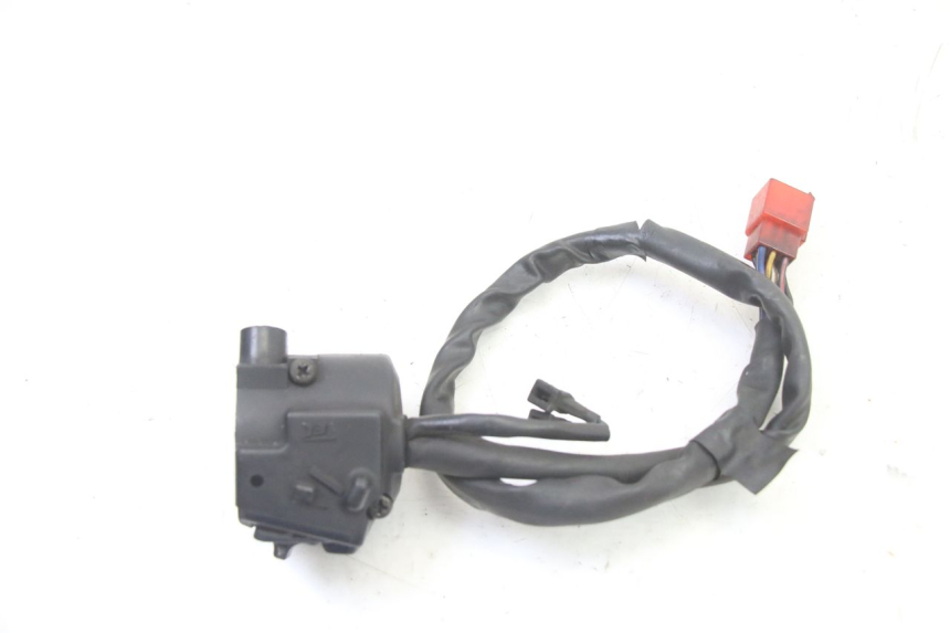 photo de RIGHT SWITCH HONDA ST PAN EUROPEAN 1300 (2002 - 2013) - Technical close-up
