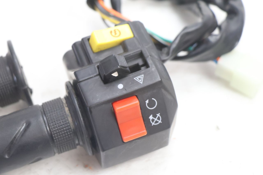 photo de RIGHT SWITCH RAZZO STEED 125 (2012 - 2018) - Alternative perspective