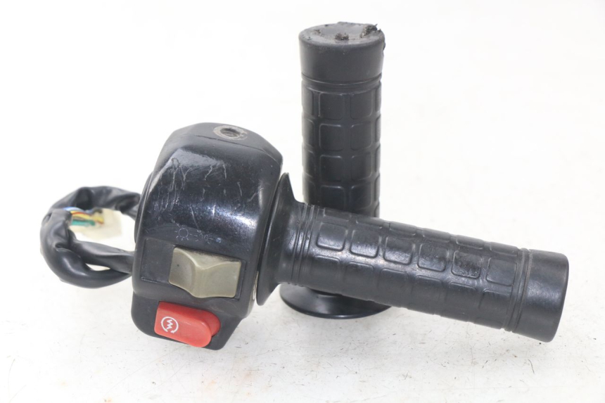 photo de RIGHT SWITCH FYM STRADA 50 (2007 - 2014) - Main view