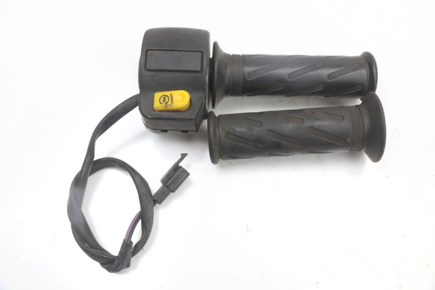 photo de RIGHT SWITCH PEUGEOT STREETZONE 2T 50 (2014 - 2019) - Main view