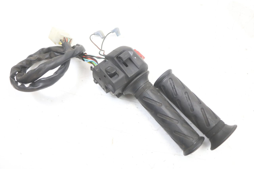 photo de RIGHT SWITCH SUZUKI BURGMAN 125 (2018 - 2021) - Main view