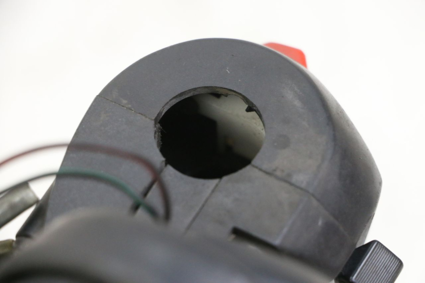 photo de RIGHT SWITCH SUZUKI BURGMAN 125 (2015 - 2017) - Zoom on usage condition