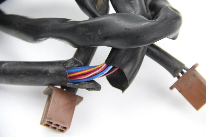 photo de RIGHT HANDLEBAR SWITCH YAMAHA TDM ABS 900 (2002 - 2014) - Zoom on usage condition