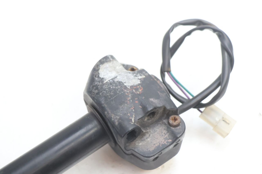 photo de RIGHT HANDLEBAR SWITCH PEUGEOT TREKKER 50 (1995 - 2004) - Product overview