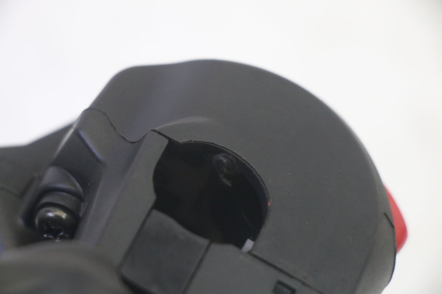 photo de RIGHT SWITCH YAMAHA TRICITY 300 (2020 - 2024) - Product overview