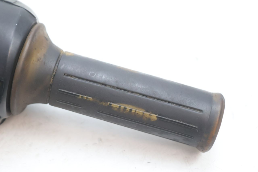 photo de RIGHT HANDLEBAR SWITCH PEUGEOT V-CLIC VCLIC 50 (2007 - 2013) - Alternative perspective