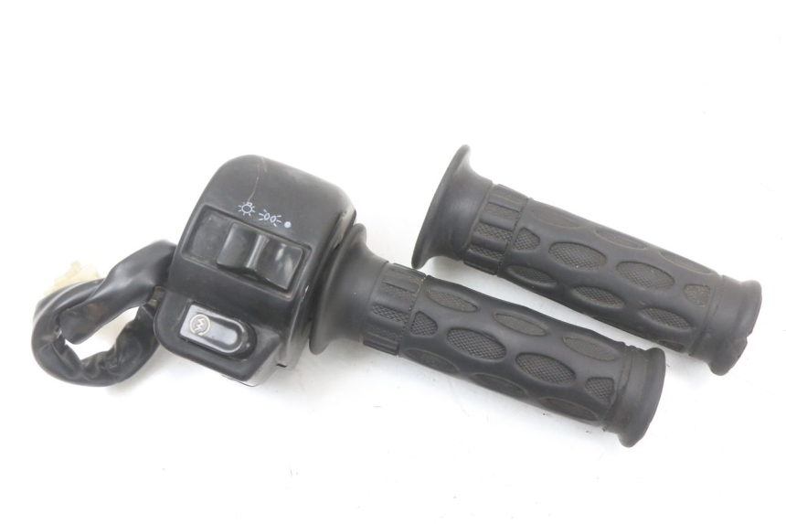 photo de RIGHT SWITCH BEELINE VELOCE 4T 50 (2011 - 2020) - Component detail