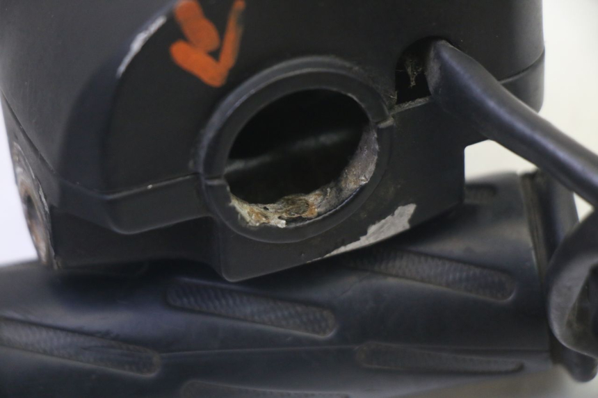 photo de RIGHT HANDLEBAR SWITCH PEUGEOT VIVACITY NEW 2T 50 (2008 - 2017) - Product overview