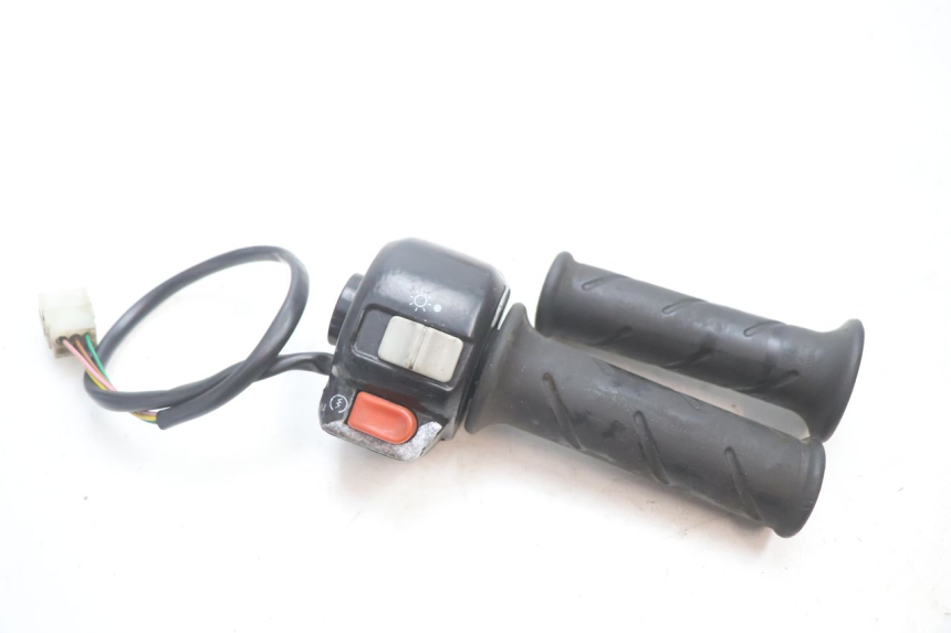 photo de RIGHT SWITCH PEUGEOT VIVACITY 50 (1998 - 2003) - Main view